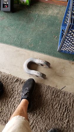 Huge Clevis/Shackle No Pin $15