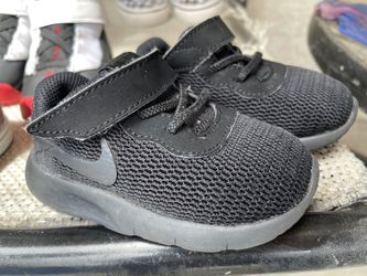 Toddler Nikes 5C