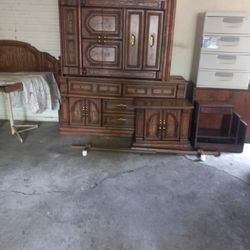 Vintage Bed Room  Set Queen Bed Nice