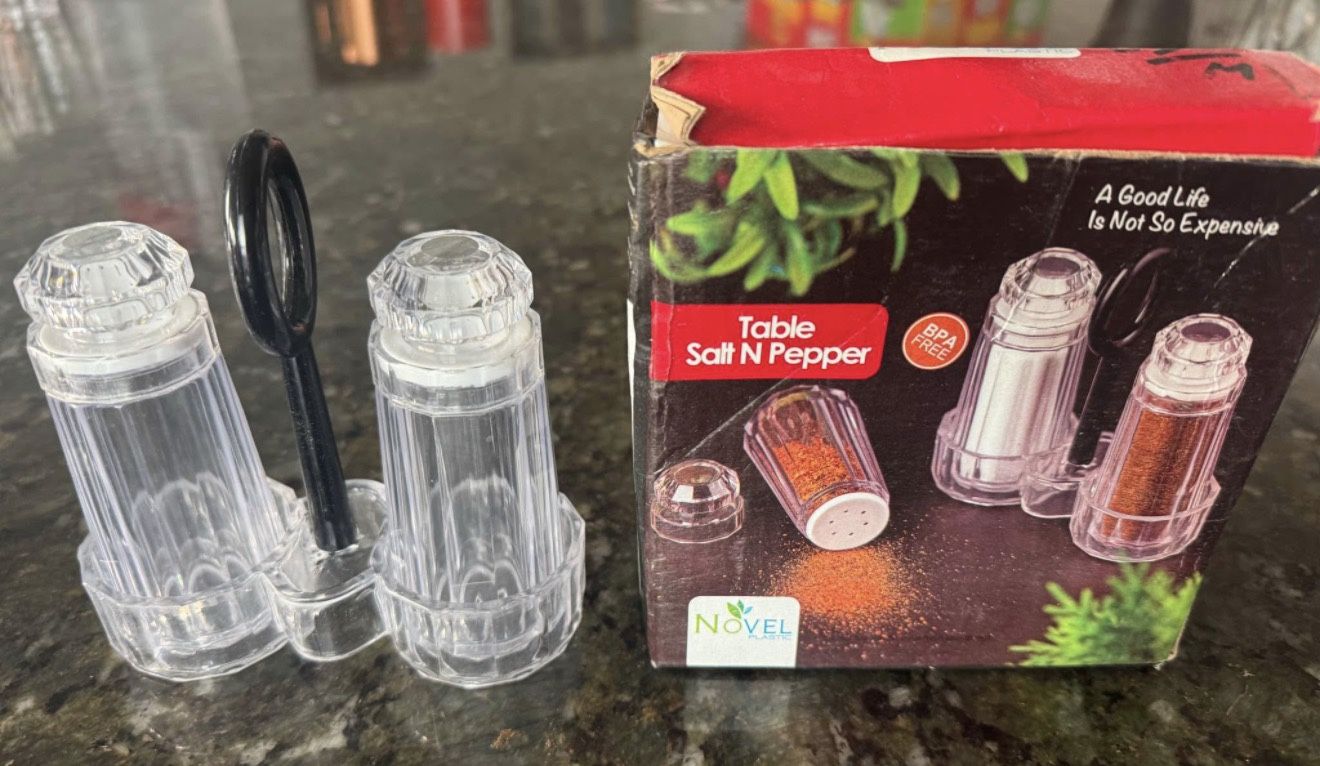 Novel plastic Salt N pepper set.