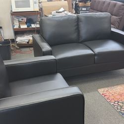New Love Seat / Chair.  Black Leather.  Free Delivery!