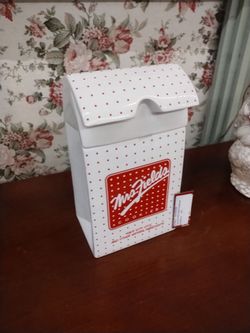 Mrs Fields Ceramic Cookie In ar