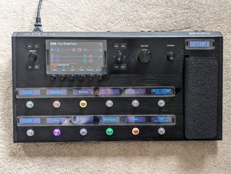 Line 6 Helix Floor with backpack