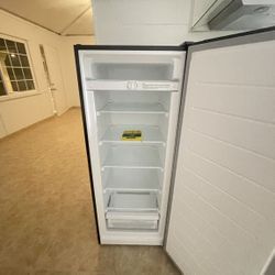 Fridge/refrigerator