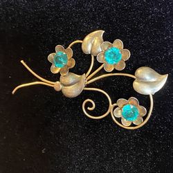 Vintage TF Gold Brooch With Green Rhinestones 1-20 12k