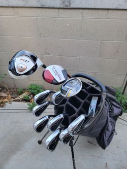 Taylormade R11 & R9 Golf Club Set Right Handed W/Bag Boy Stand Bag