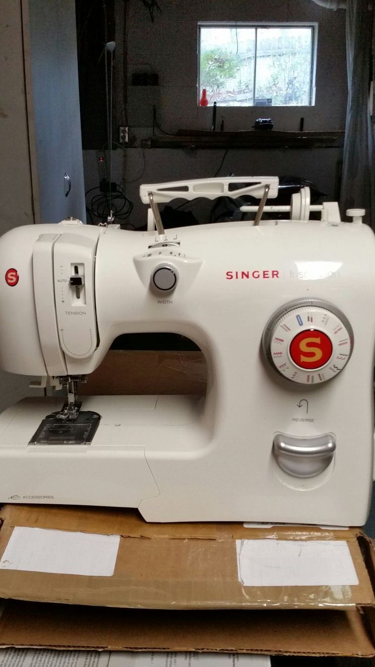 Sewing machine for Sale in Asheville, NC OfferUp