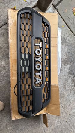 Tacoma Trd Aftermarket Grill With 4 Raptor Lights