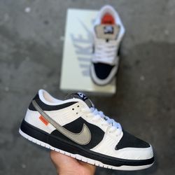 Nike SB Dunk Low TIGHTBOOTH 