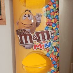 M & M Store Display 