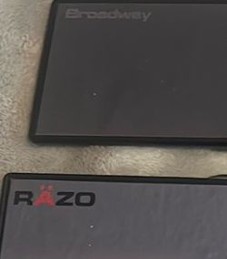 2 rearview mirrors