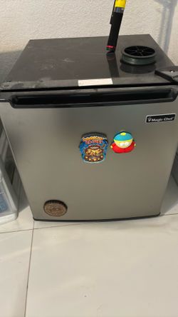 Magic Chef Mini Fridge