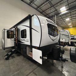 RV Trailer 26’ (Rear Bath)