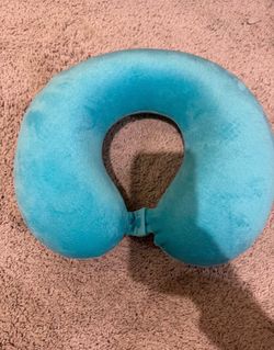 Travel pillow