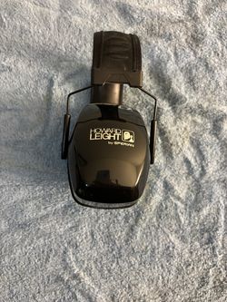 Howard Leight by Sperian EN352 noise-blocking earmuffs, used for industrial hearing protection