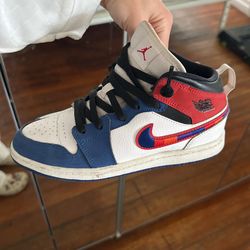 Air Jordan 1 Mid GS