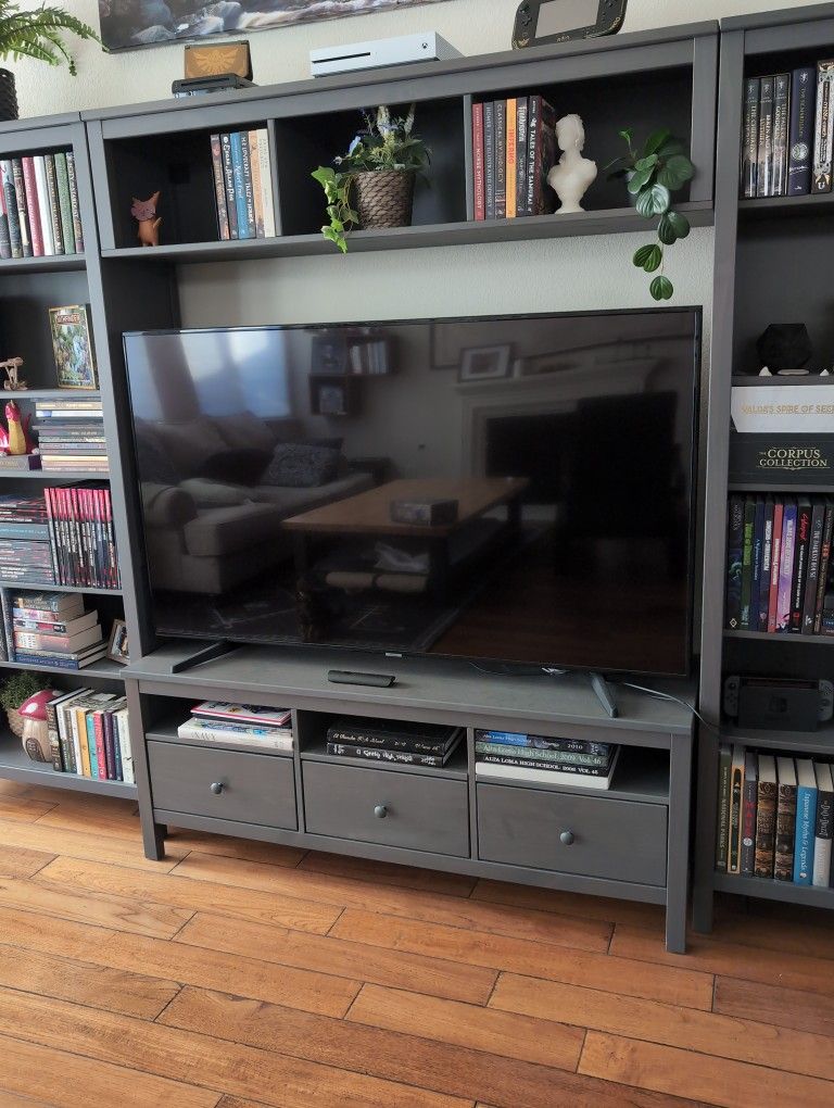 Samsung 65" TV