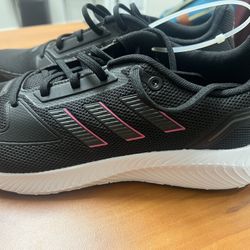 Women Adidas 8.5 Brand New