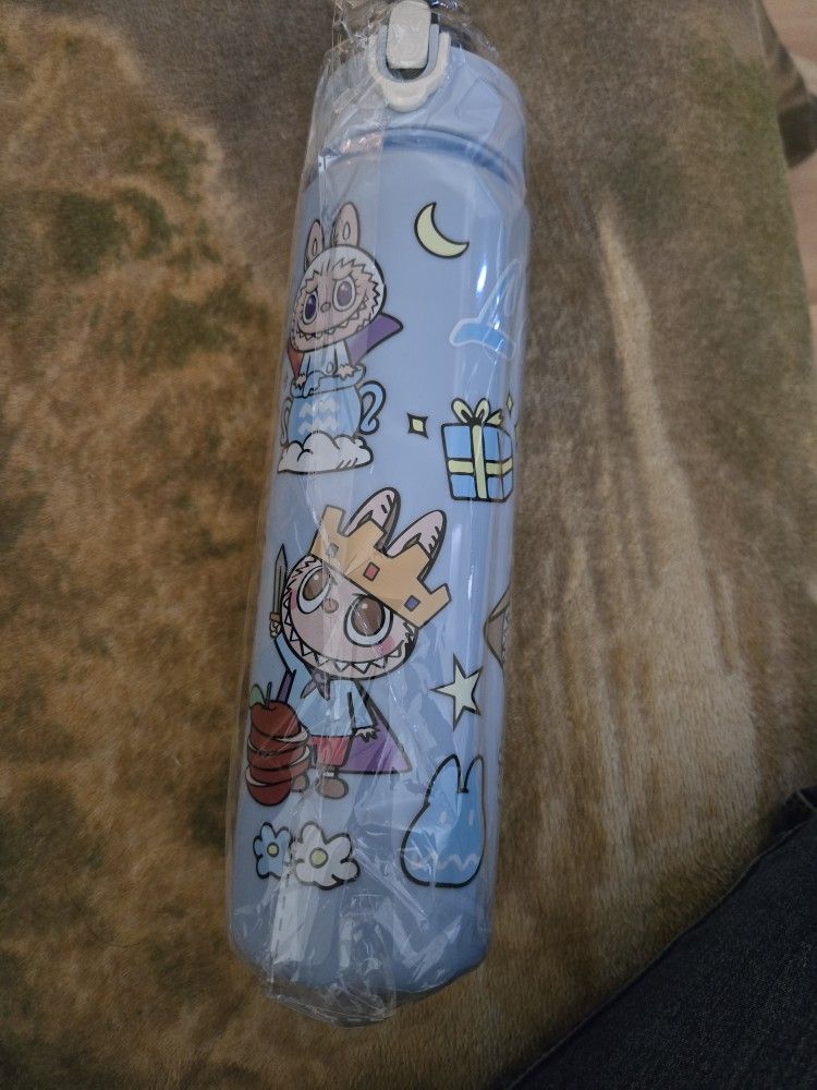 Botella labubu