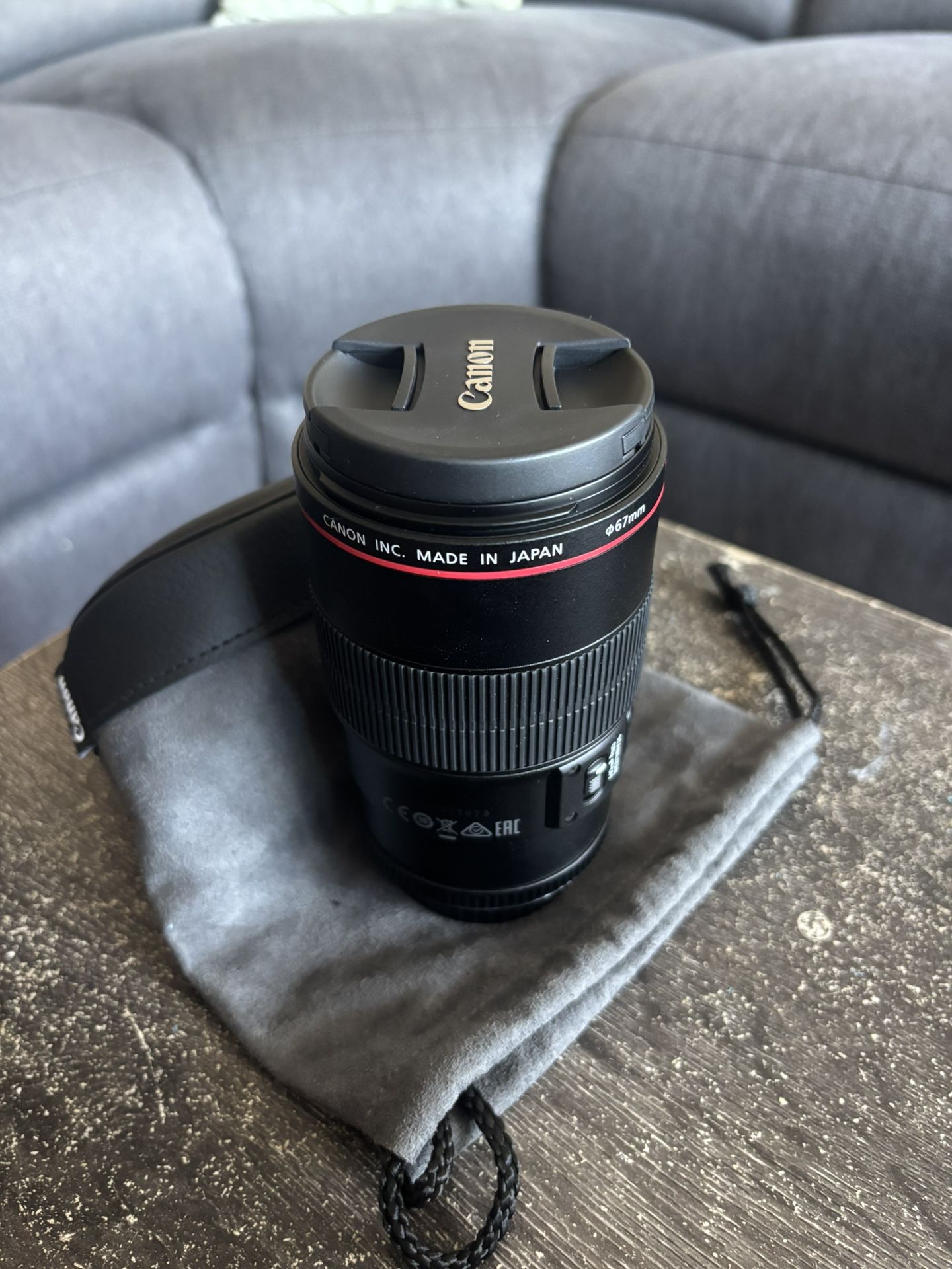 Canon EF 100mm f/2.8L Macro IS USM Lens