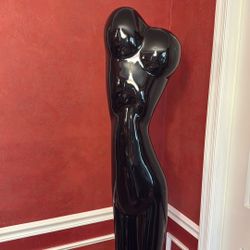 Decorative Home Statue (Offer Price)