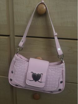 pink purse