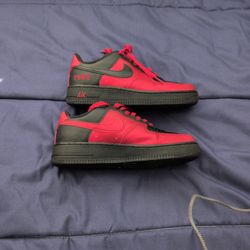 Nike Air Force 1s Red And Black Size 6.5