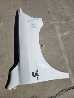 Dodge Ram 2500 right fender Oem