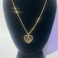 6.7g 10k Gold Milano Chain With Three Heart Pendant. 
