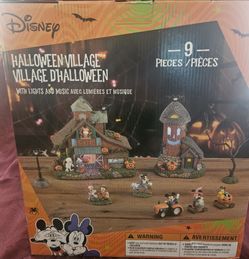 Disney 9 Piece Halloween Village
