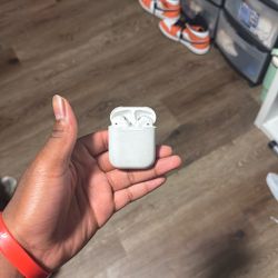 Airpods(gen 1)