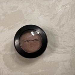 MAC sable Eyeshadow