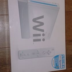 Wii Sports Console w/Extra Controller