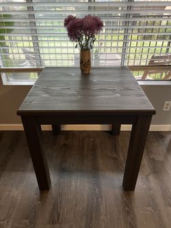 Square Table With Leaves