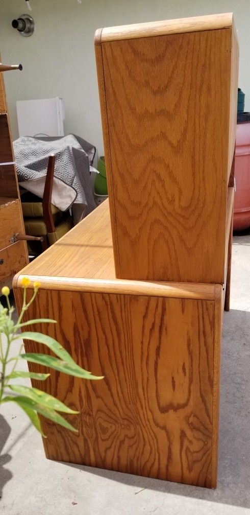 Desk And Hutch 2 Piece Wood With Keyboard Tray