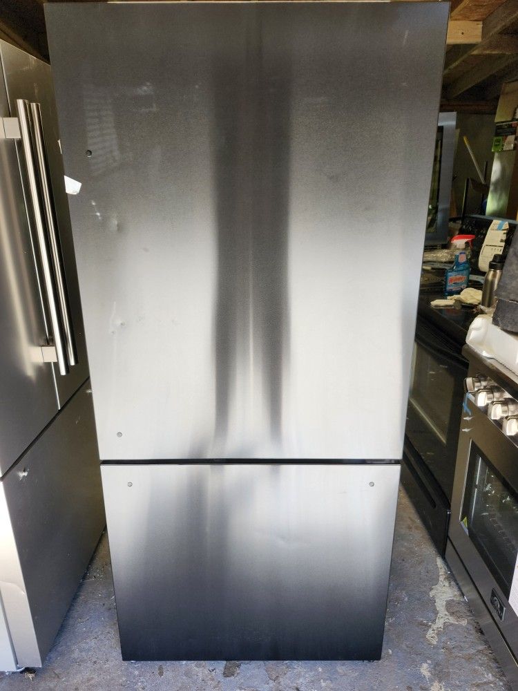 Brand New FORNO Refrigerator — French Door — 31” Wide