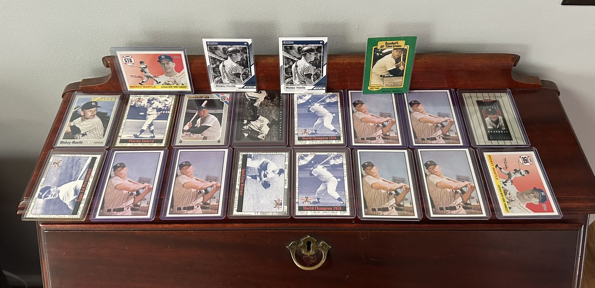 Mickey Mantle 20 Card Lot