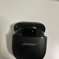 BOSE ultra Comfort Earbuds Never Used