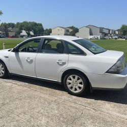 2009 Ford Taurus