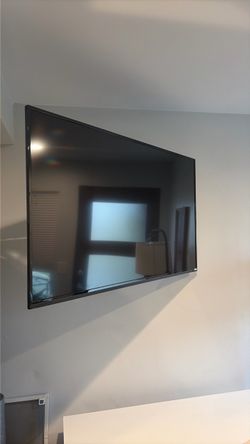 VIZIO 55” Flat Screen TV