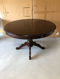 Round/Oval Table