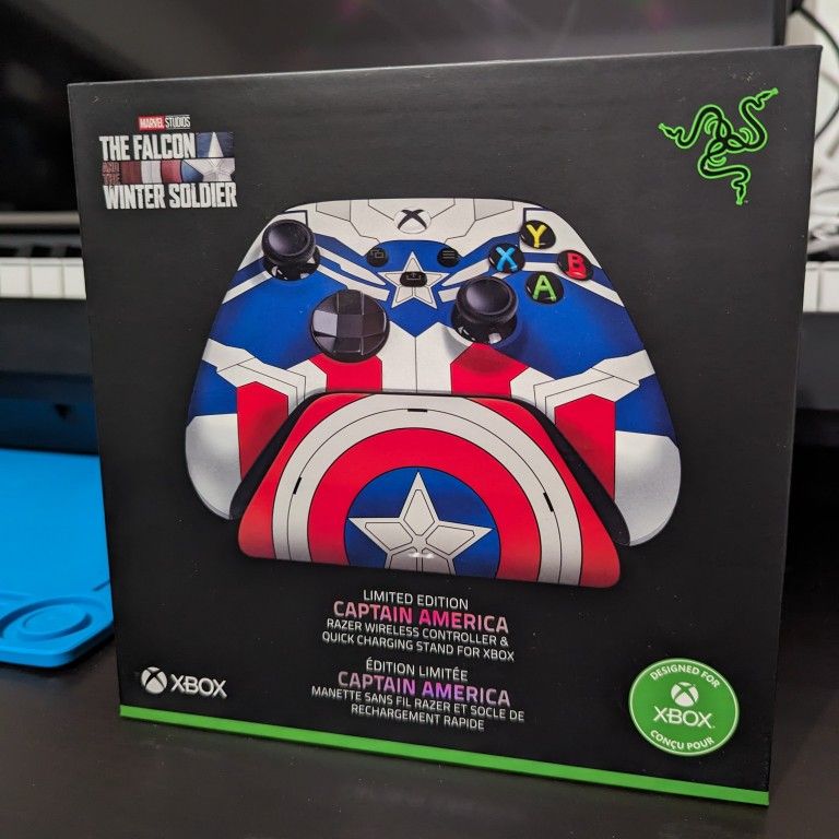 Razer Limited Edition Captain America Wireless Controller & Quick Charging Stand Bundle for Xbox