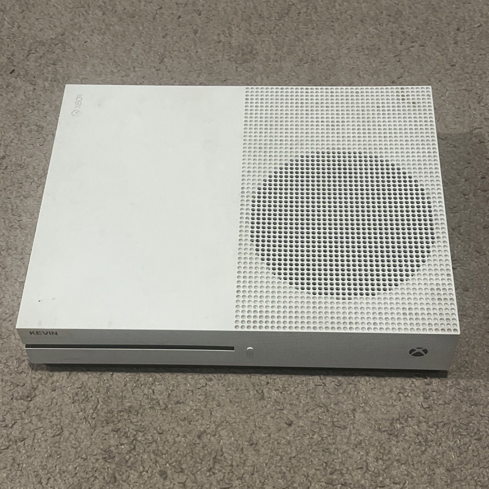 Microsoft Xbox One S 1681 Console Only FOR PARTS REPAIR BAD HDMI PORT POWERS ON