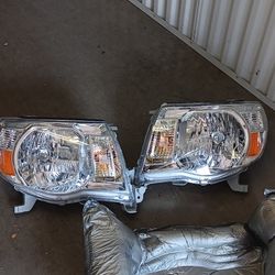 Headlights For Toyota Tacoma