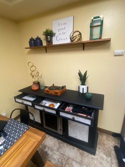 Black Side Board
