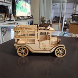 Scotty O'Hotty Owen's Family Foods Wooden Toy Delivery Truck - Hot Sauce 9.5"L X 5"W X 5.5"H Market Value $45