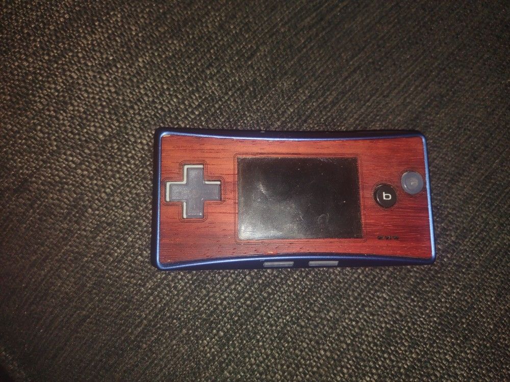 Custom Gameboy Micro