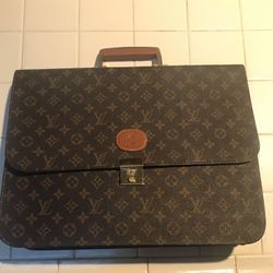  LOUIS VUITTON AUTHENTIC 