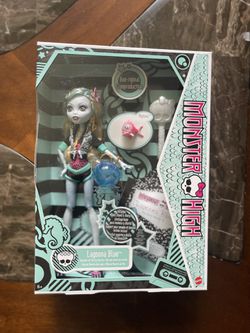 Monster High Creeproduction dolls 2022 - reproduction of the first Monster  High dolls 