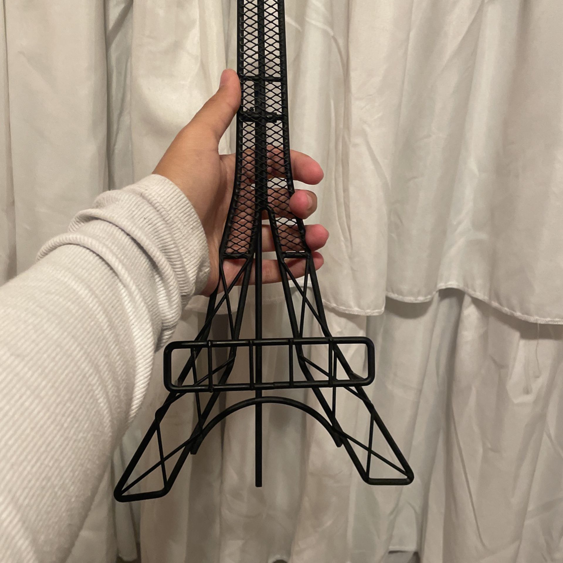 Eiffel Tower Holder 